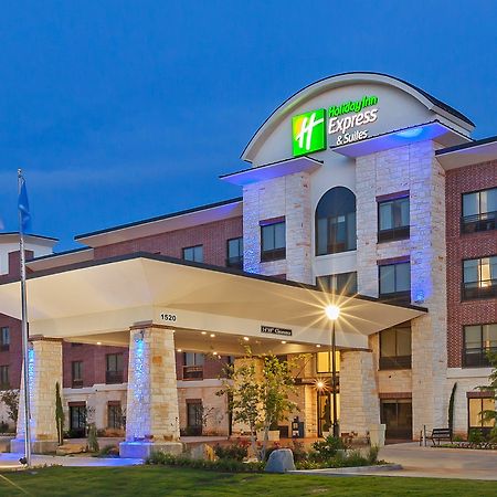 Holiday Inn Express Hotel And Suites Duncan, An Ihg Hotel Exterior photo